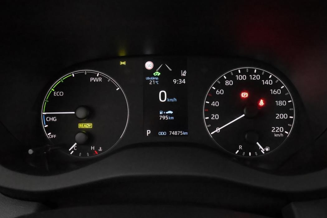 TOYOTA Yaris 2021