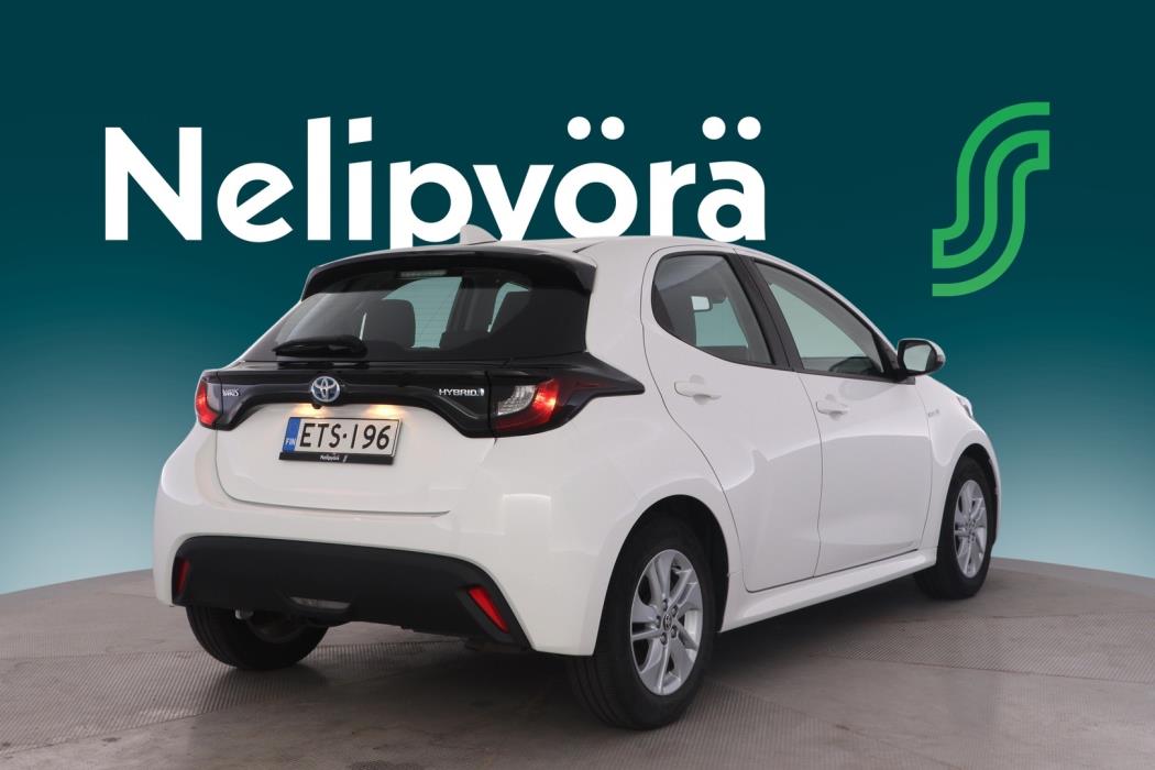 TOYOTA Yaris 2021