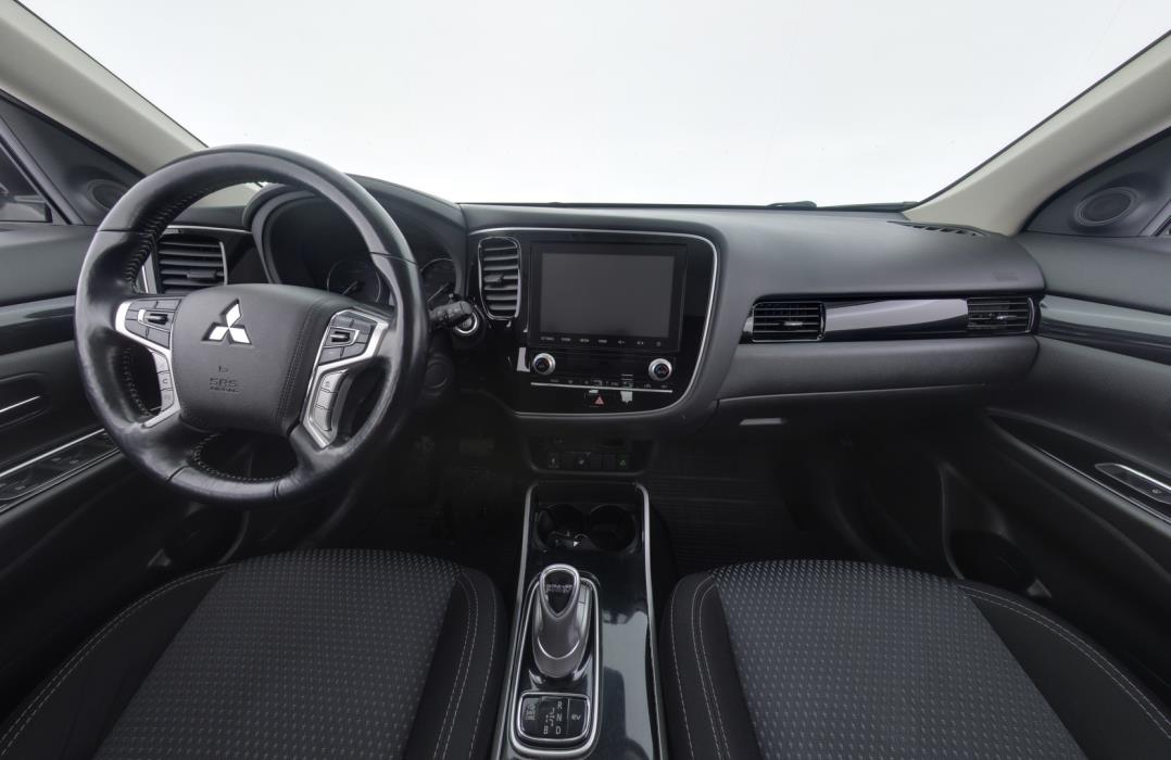 MITSUBISHI Outlander PHEV 2020