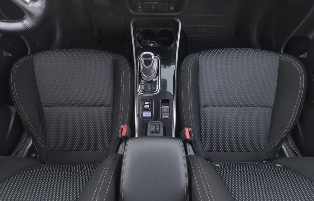 MITSUBISHI Outlander PHEV 2020