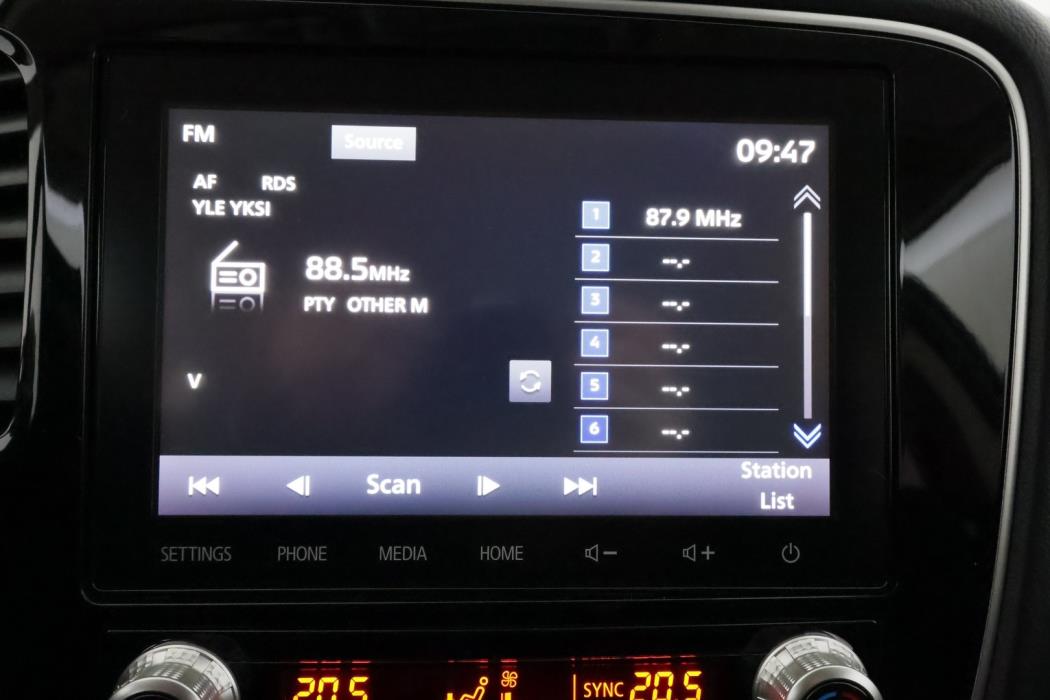 MITSUBISHI Outlander PHEV 2020