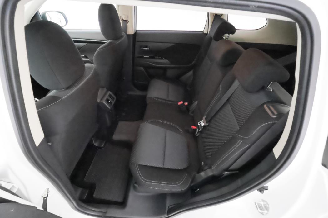 MITSUBISHI Outlander PHEV 2020