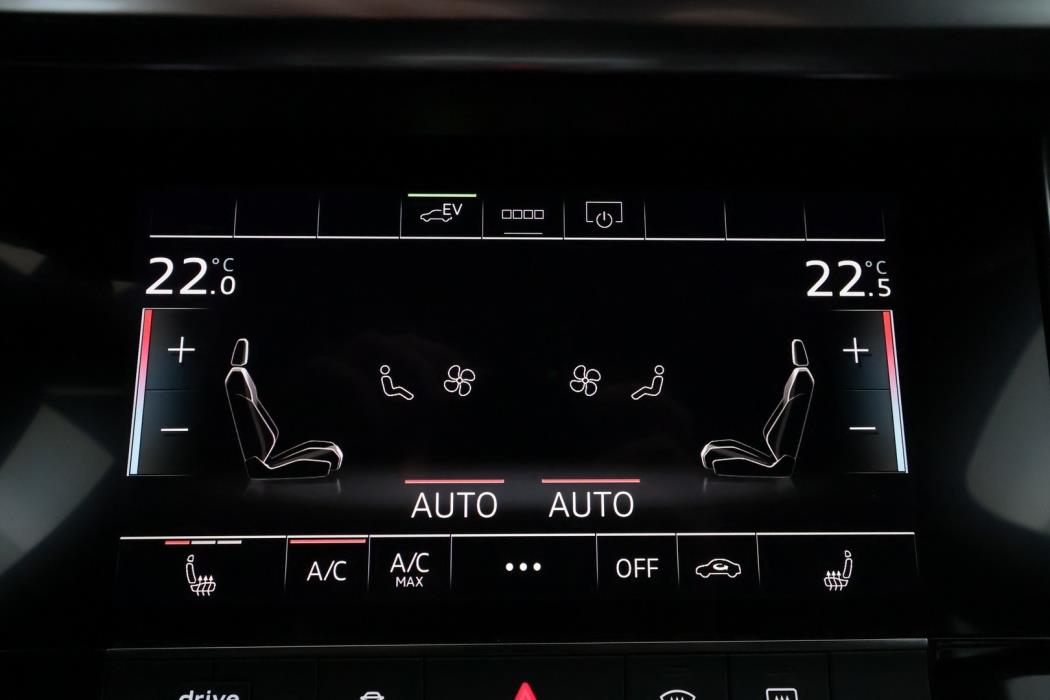 AUDI A6 2021