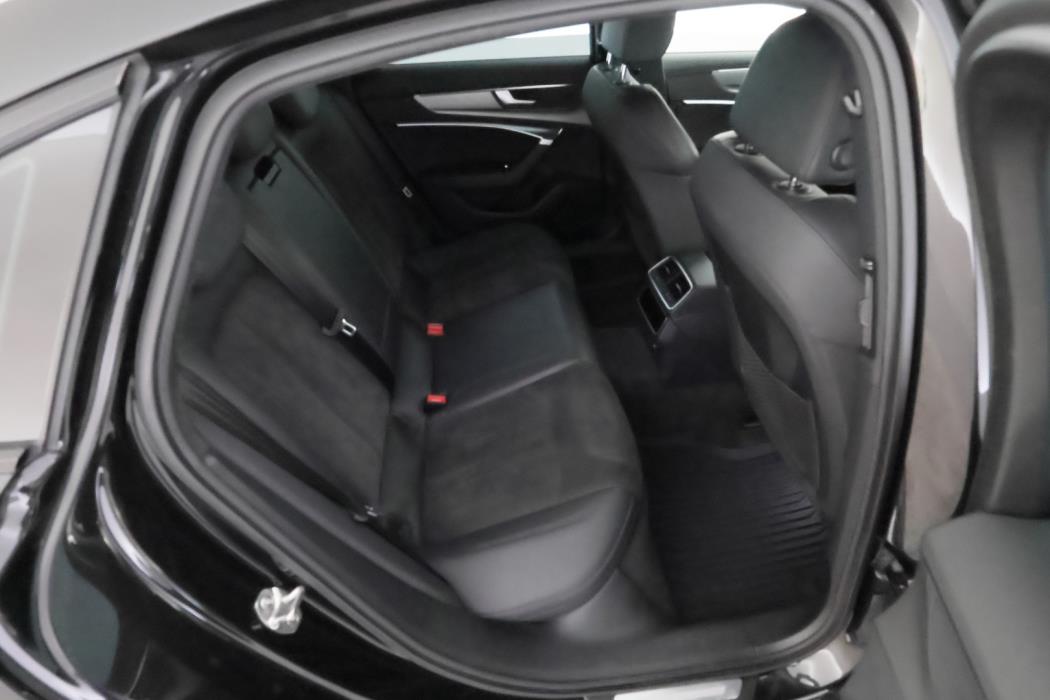 AUDI A6 2021