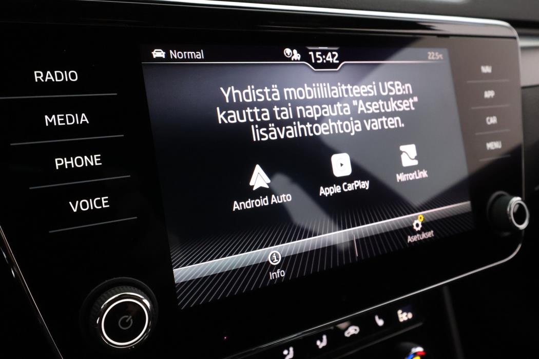 SKODA Superb 2022