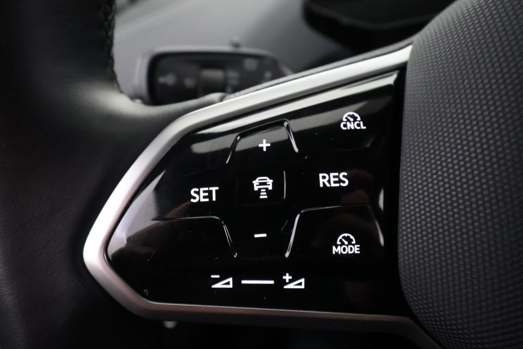 VOLKSWAGEN ID.4 2024