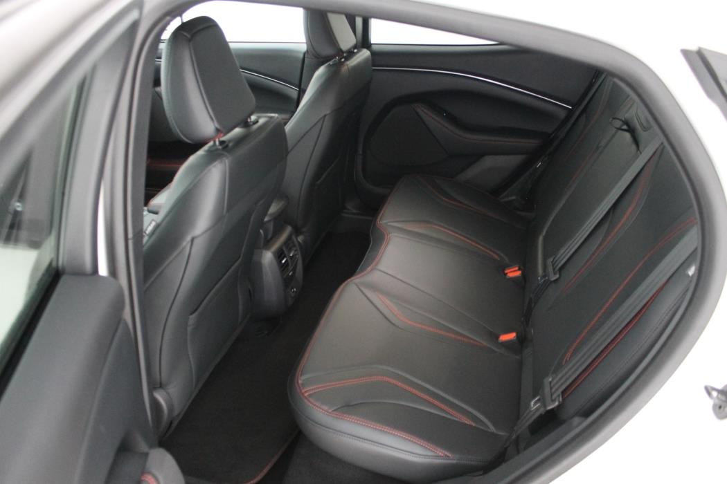 FORD Mustang Mach-E 2025