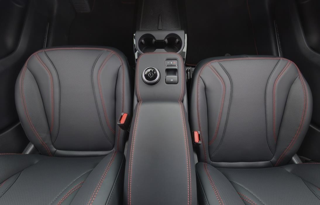 FORD Mustang Mach-E 2025