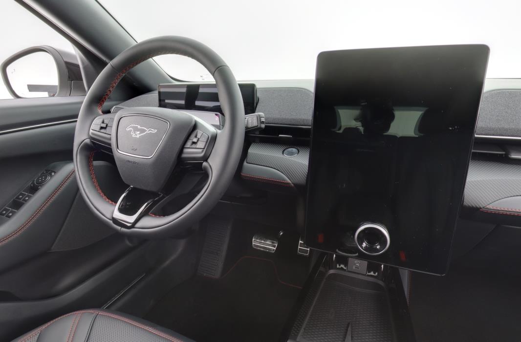 FORD Mustang Mach-E 2025