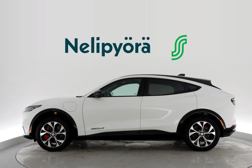 FORD Mustang Mach-E 2025