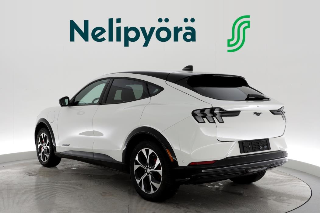 FORD Mustang Mach-E 2025