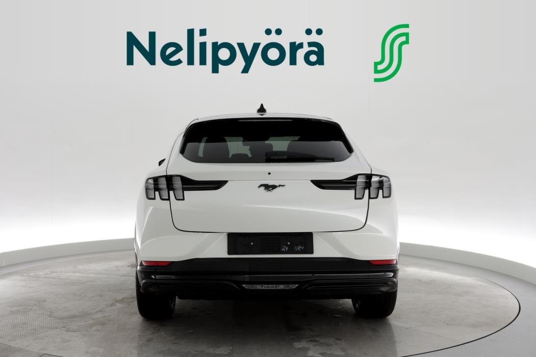 FORD Mustang Mach-E 2025