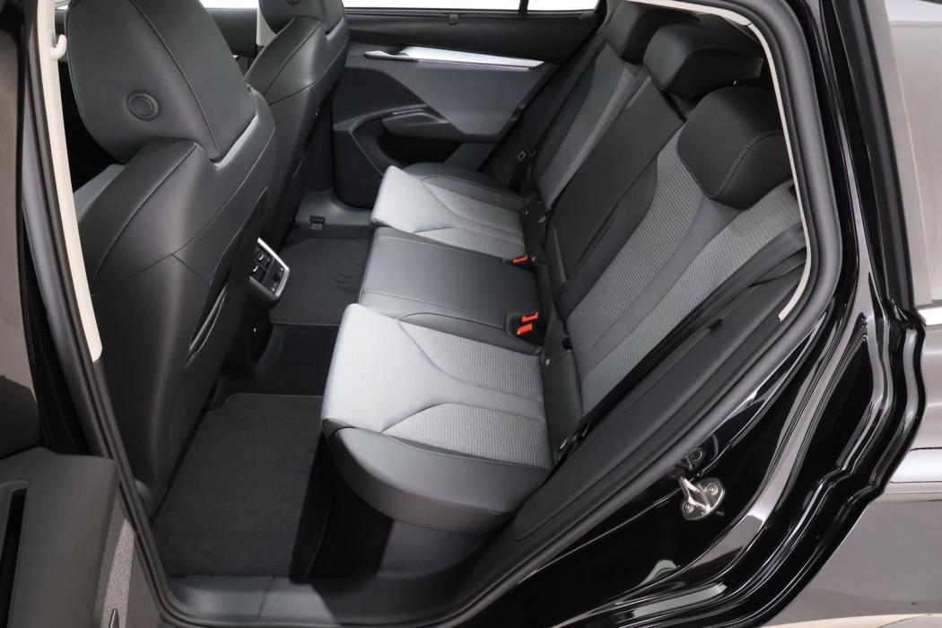 SKODA Enyaq 2026
