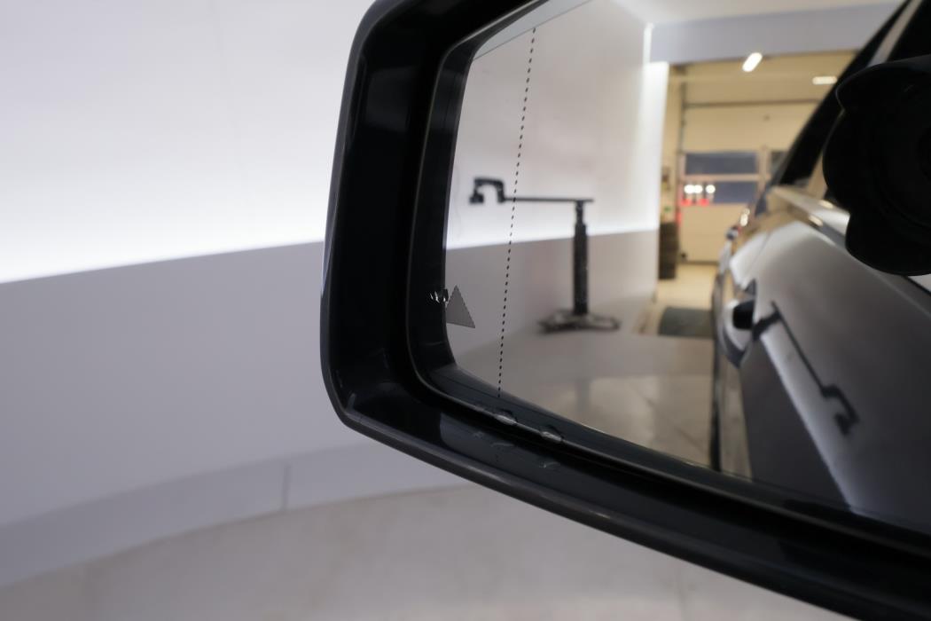 MERCEDES-BENZ E 2012