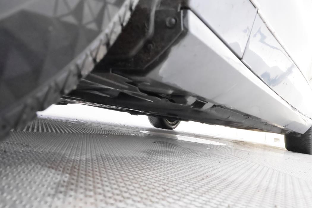 MERCEDES-BENZ E 2012