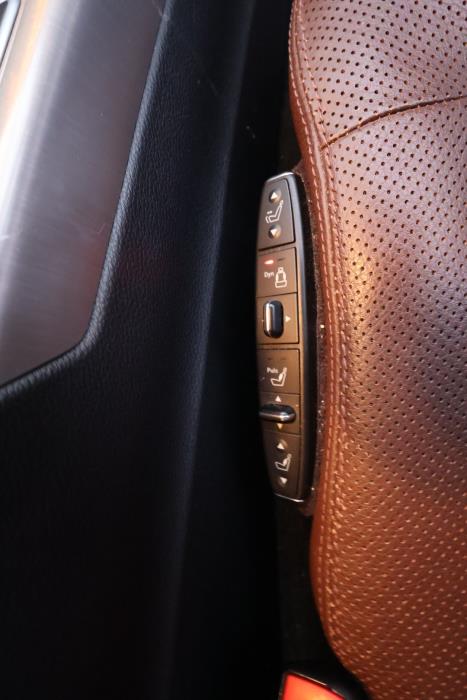 MERCEDES-BENZ E 2012