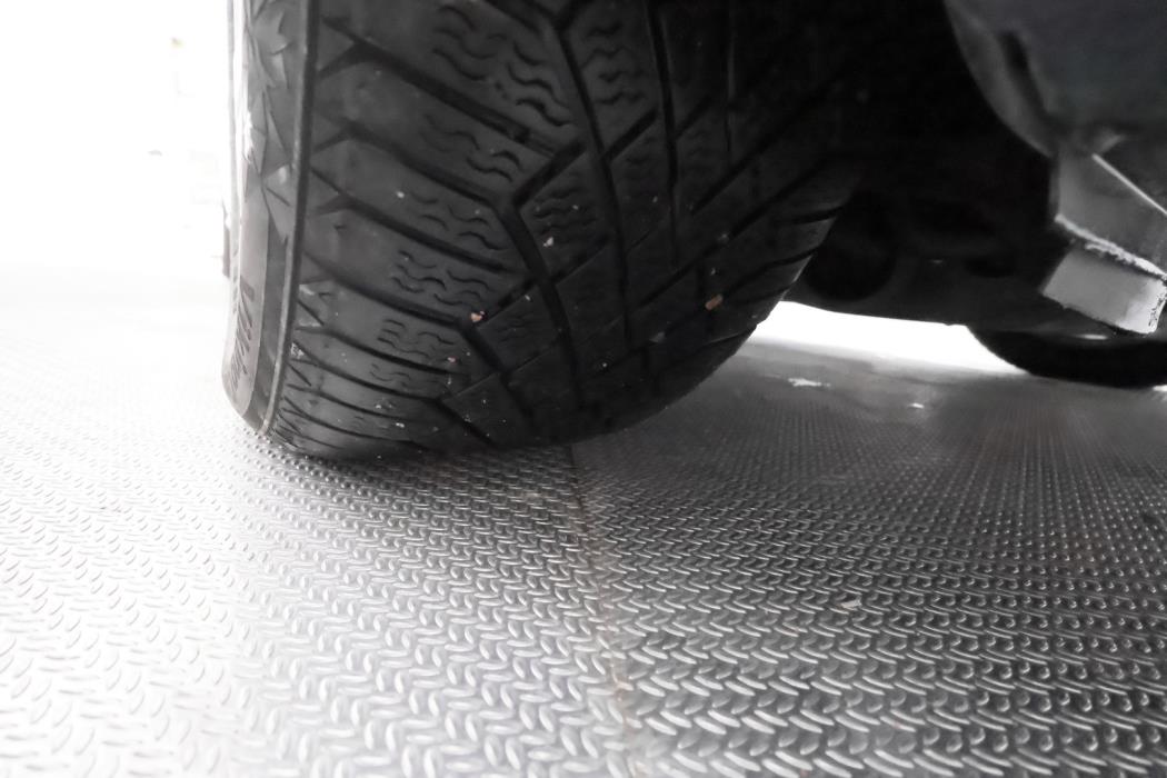 MERCEDES-BENZ E 2012