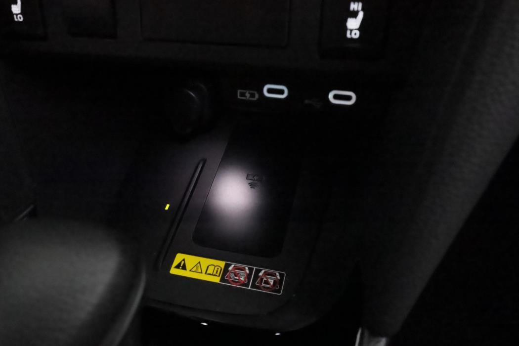 TOYOTA Yaris Cross 2025