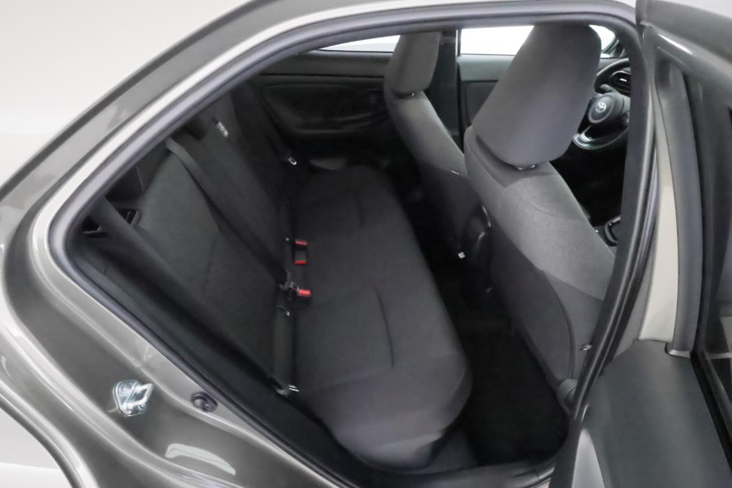 TOYOTA Yaris Cross 2025