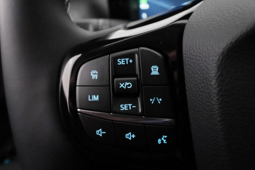 FORD TRANSIT COURIER 2025