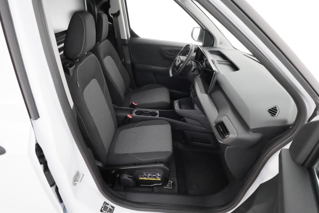 FORD TRANSIT COURIER 2025