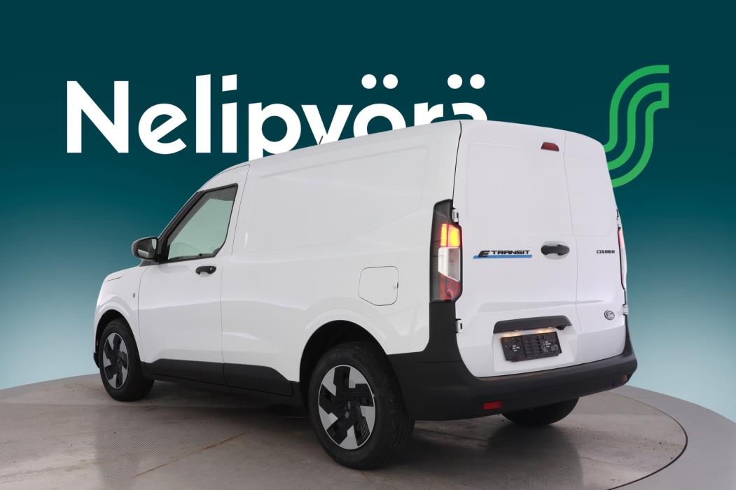 FORD TRANSIT COURIER 2025