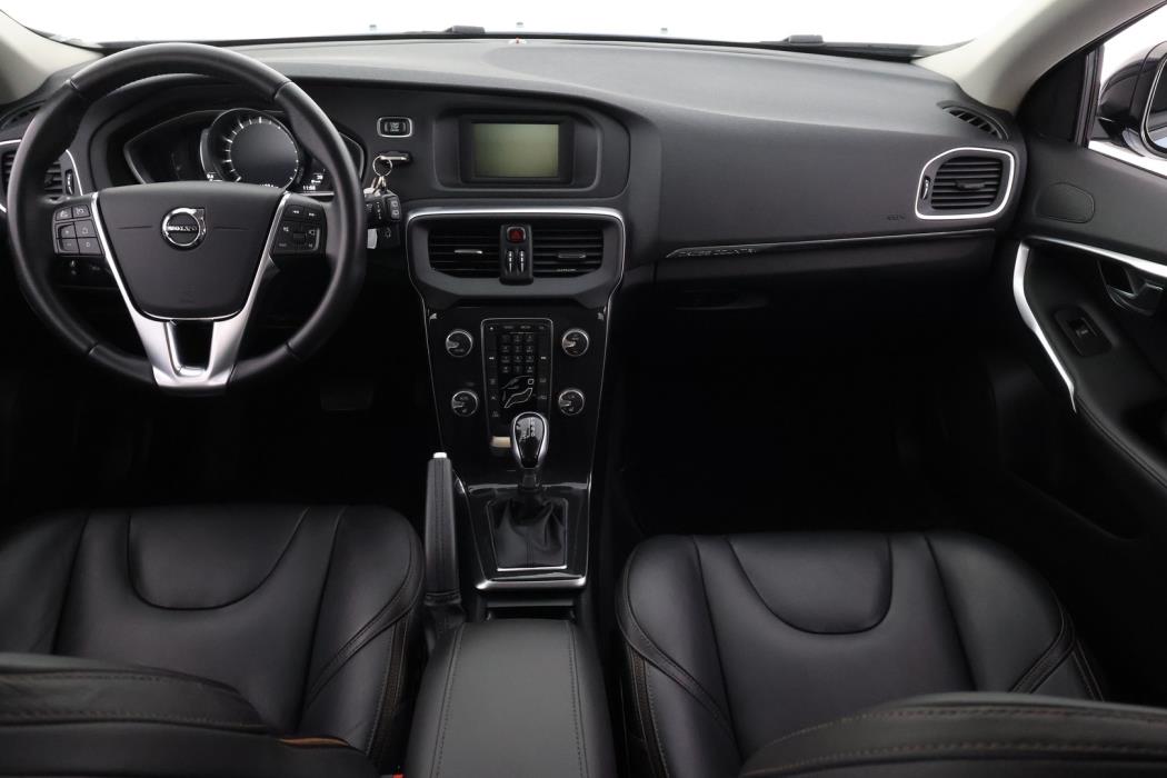 VOLVO V40 Cross Country 2018