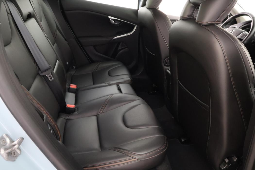 VOLVO V40 Cross Country 2018