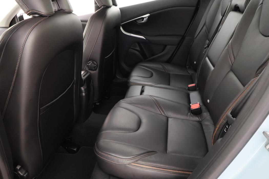 VOLVO V40 Cross Country 2018