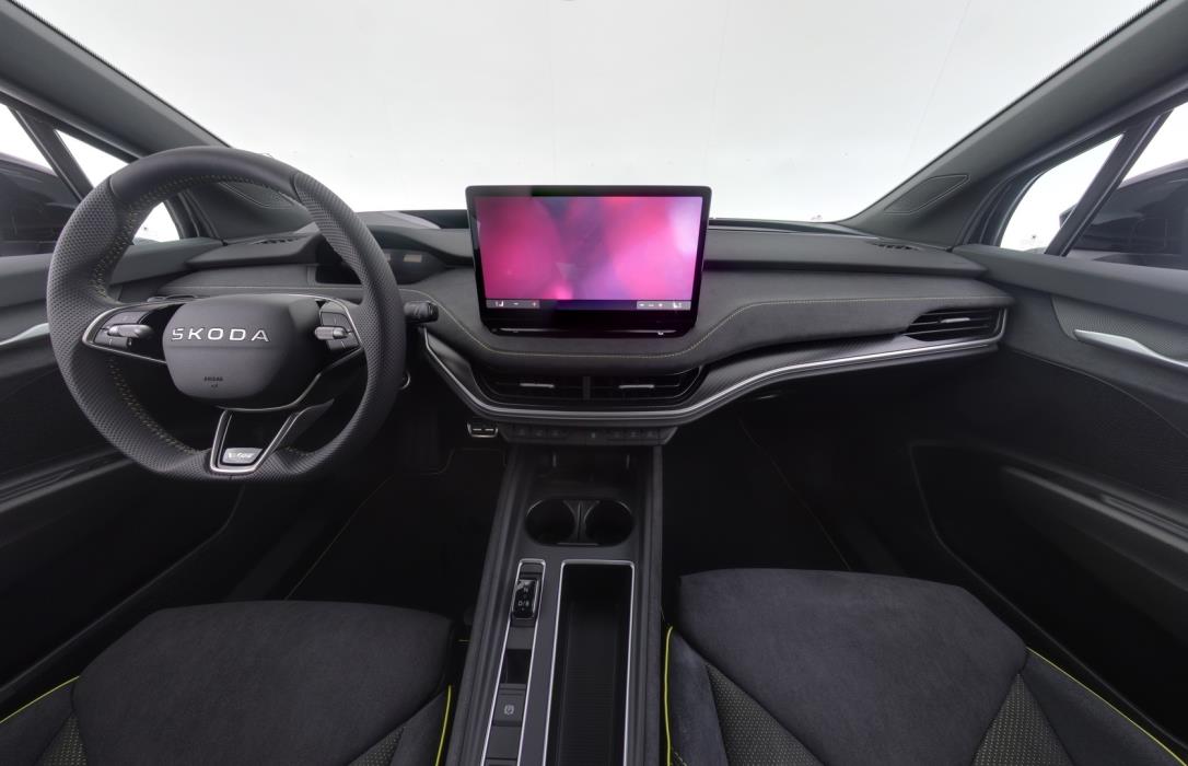 SKODA Enyaq 2025