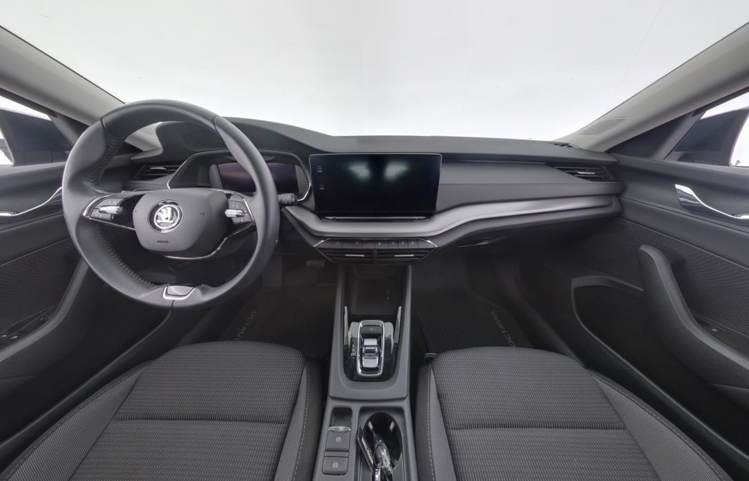 SKODA Octavia 2023
