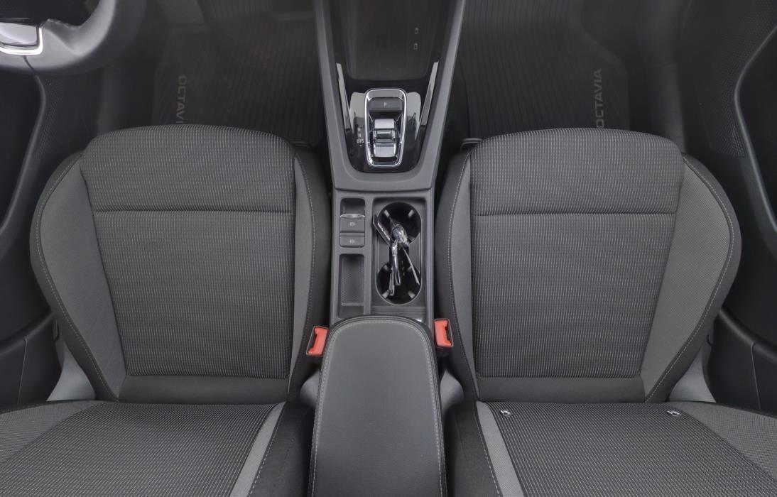SKODA Octavia 2023