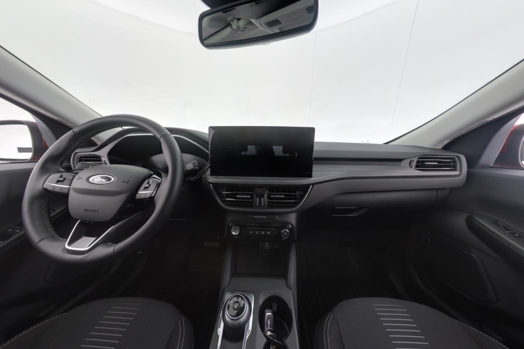 FORD KUGA 2025