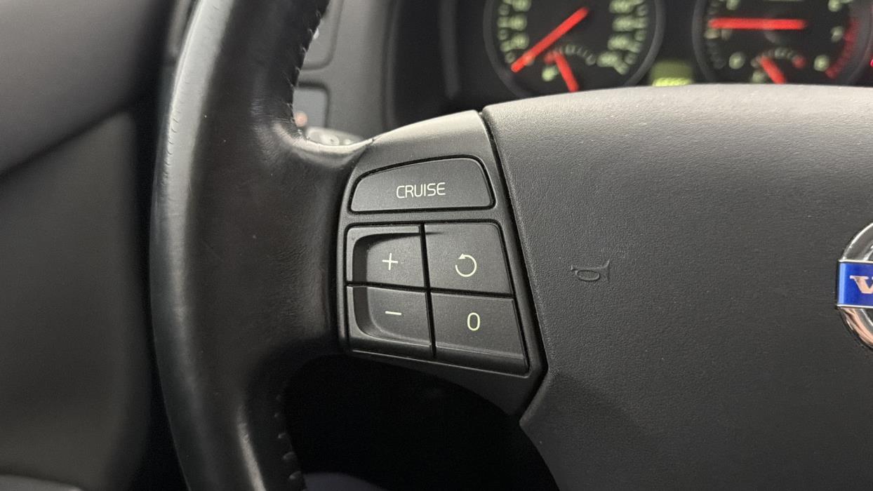 VOLVO V50 2009