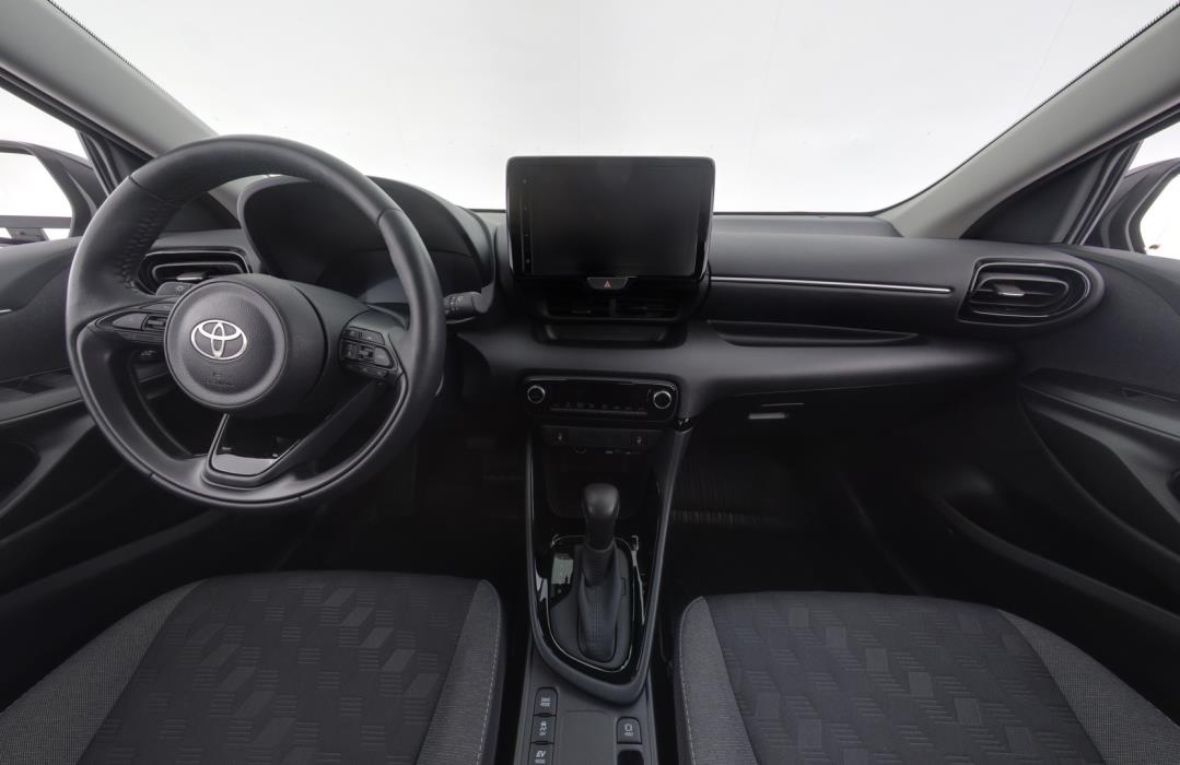 TOYOTA Yaris 2024