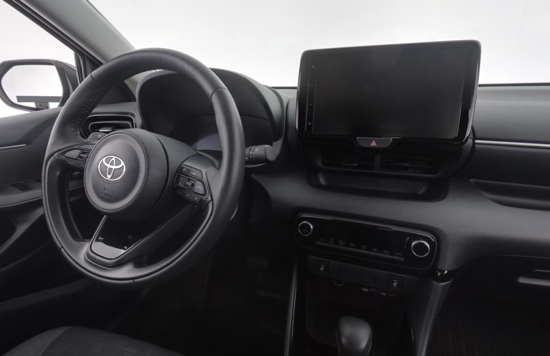 TOYOTA Yaris 2024
