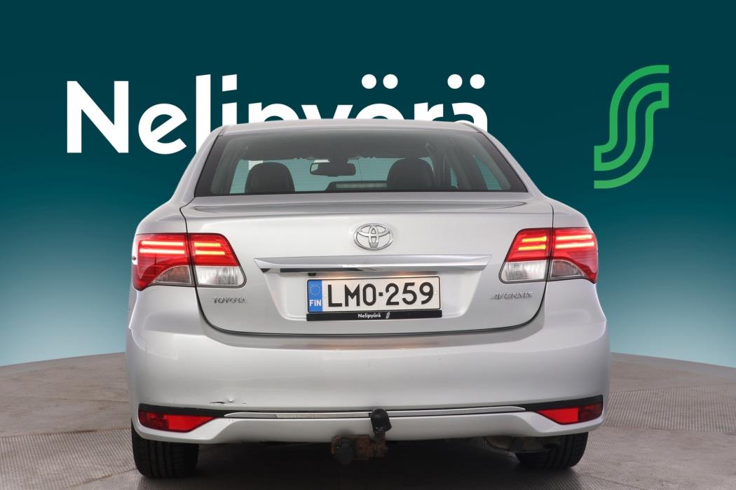 TOYOTA Avensis 2014