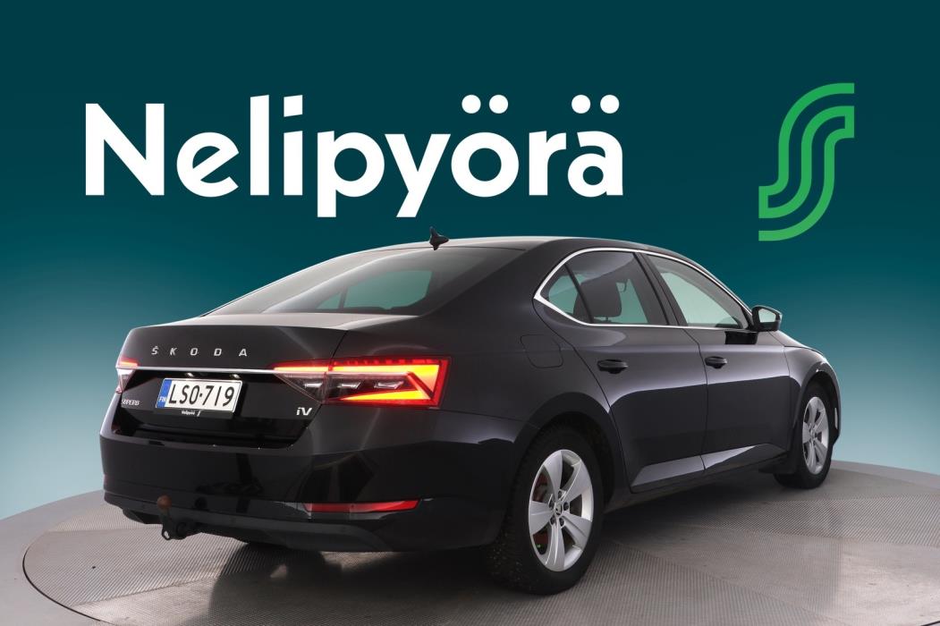 SKODA SUPERB 2023