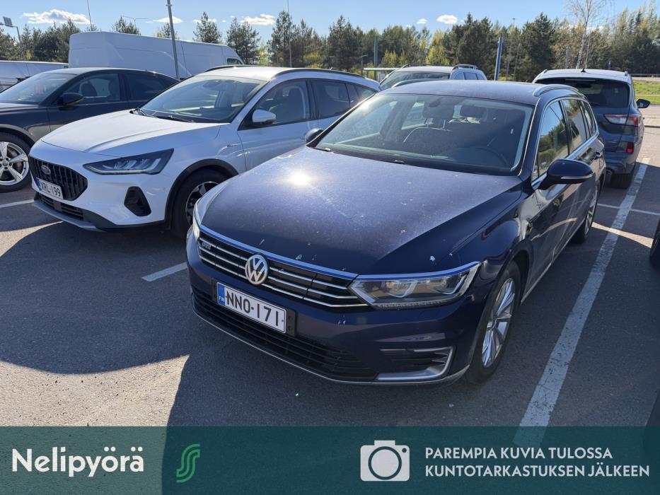 VOLKSWAGEN Passat 2017