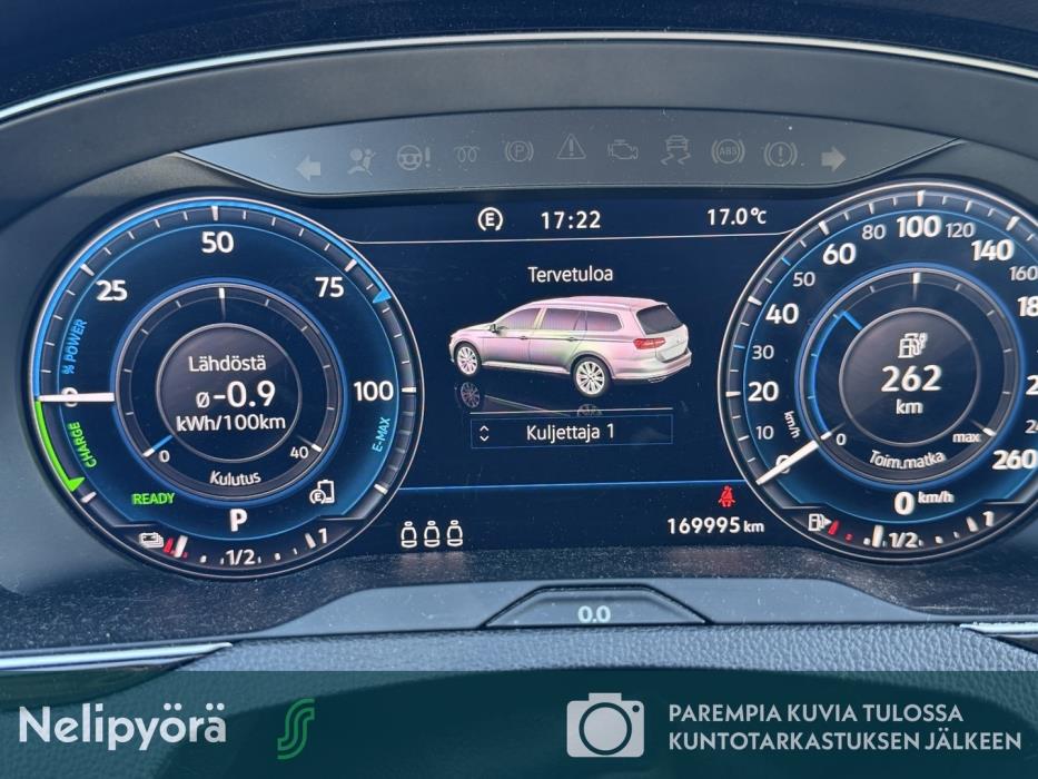 VOLKSWAGEN Passat 2017
