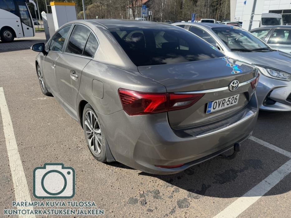 TOYOTA Avensis 2017