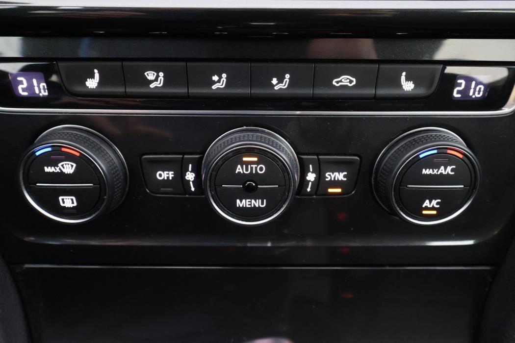 VOLKSWAGEN Golf 2017