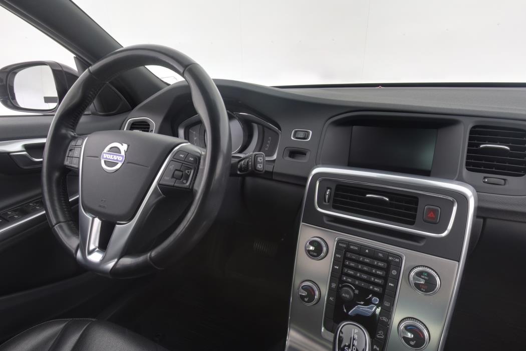 VOLVO V60 Cross Country 2018