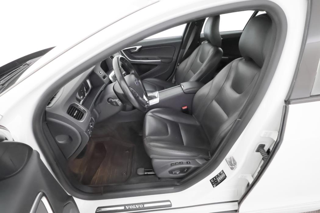 VOLVO V60 Cross Country 2018