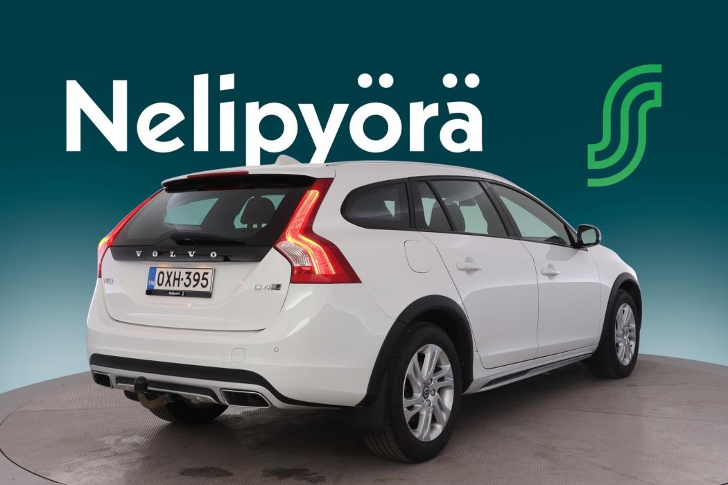 VOLVO V60 Cross Country 2018