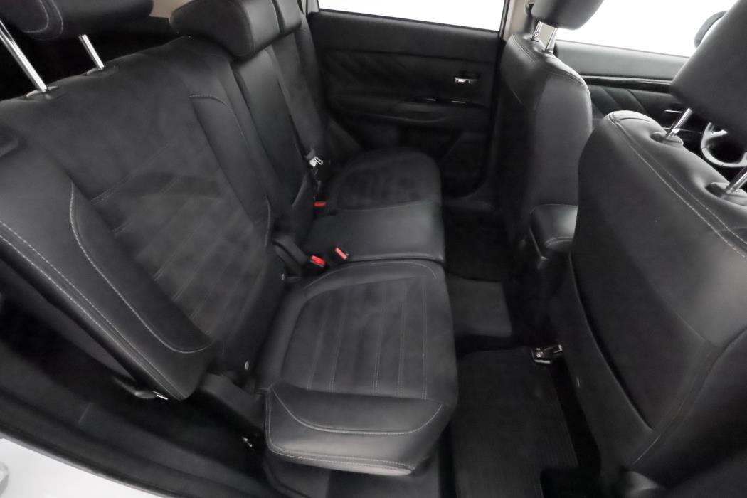 MITSUBISHI Outlander PHEV 2018