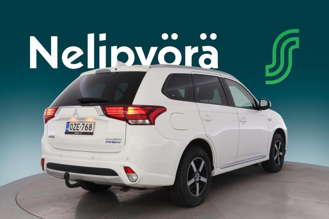 MITSUBISHI Outlander PHEV 2018