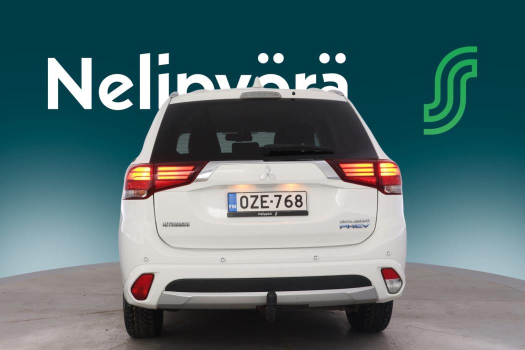 MITSUBISHI Outlander PHEV 2018