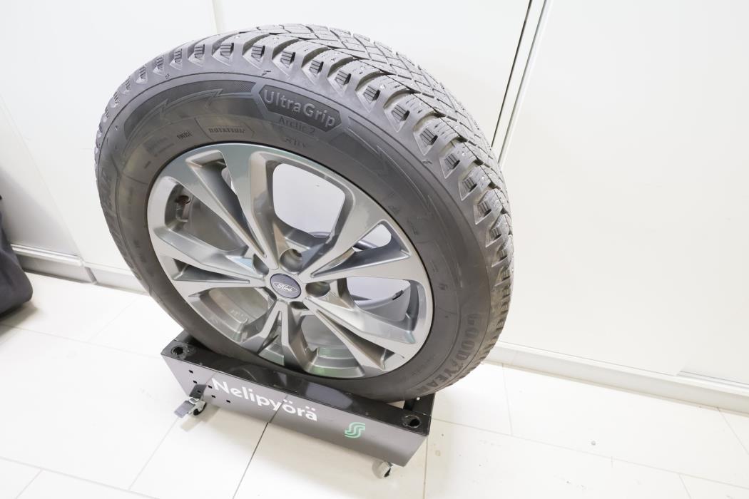 FORD KUGA 2023