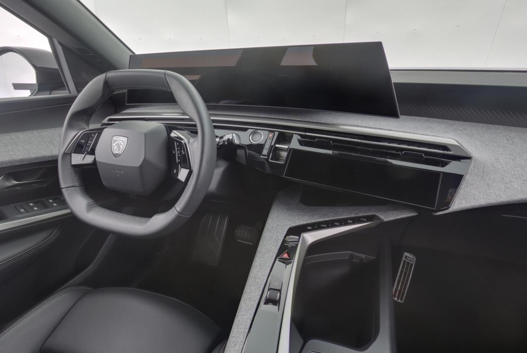 PEUGEOT 5008 2024